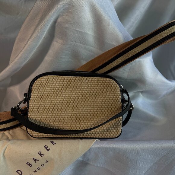 Ted Baker Debbi Leather Camera Crossbody – New With Tags - Picture 3 of 5